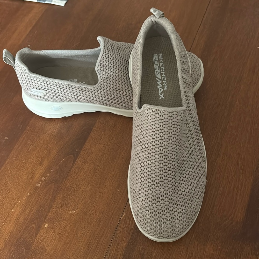 Skechers GO WALK Joy™- Aurora